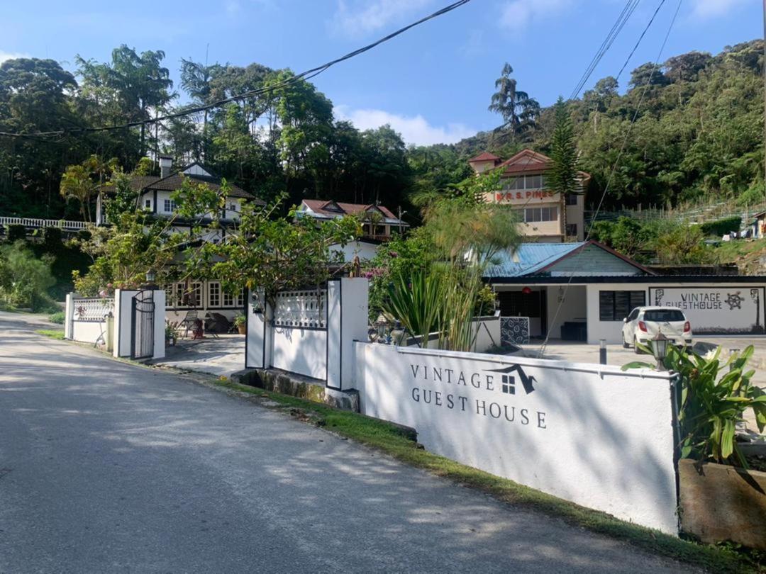 Vintage Guesthouse タナ・ラタ エクステリア 写真