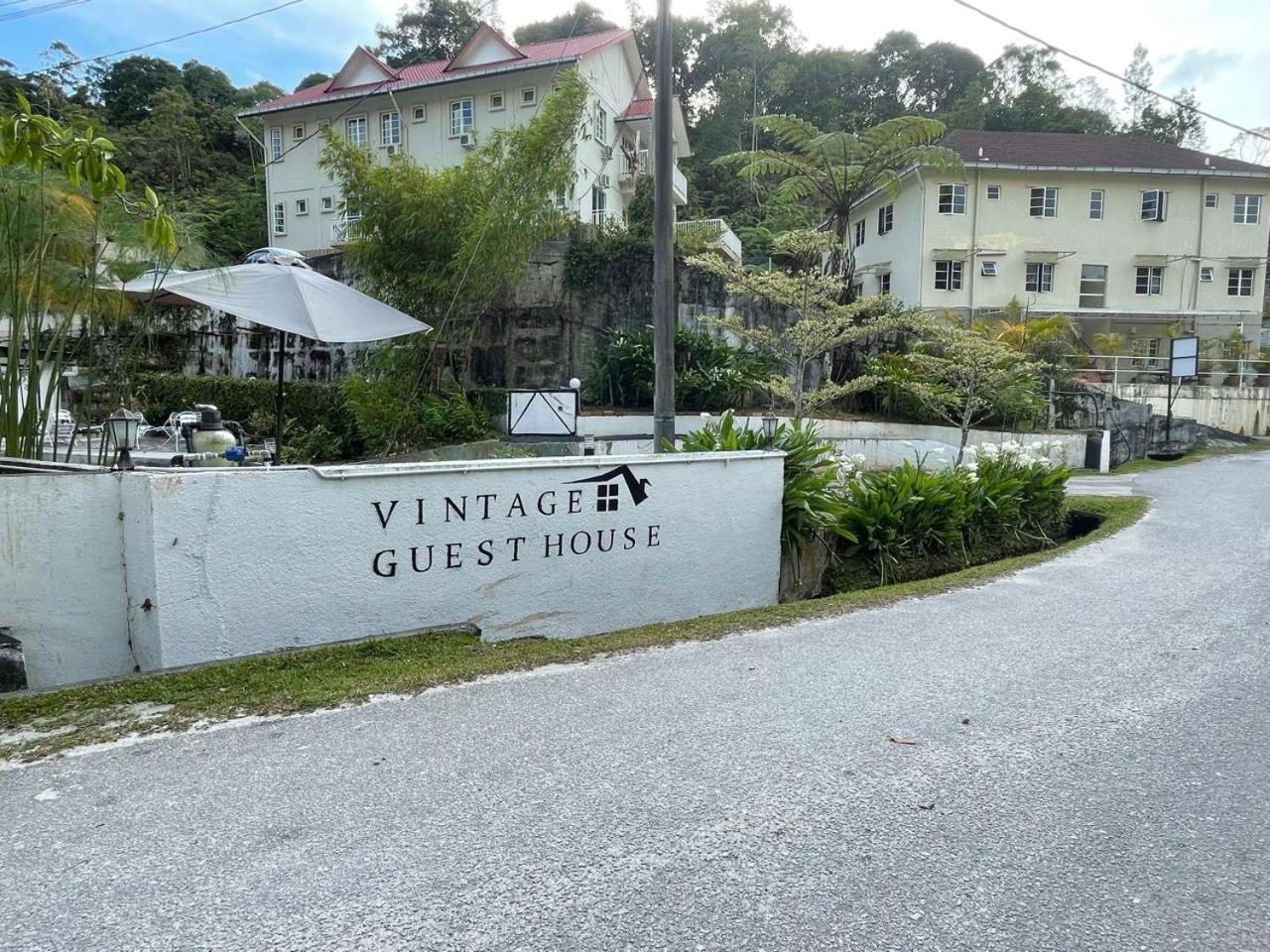 Vintage Guesthouse タナ・ラタ エクステリア 写真